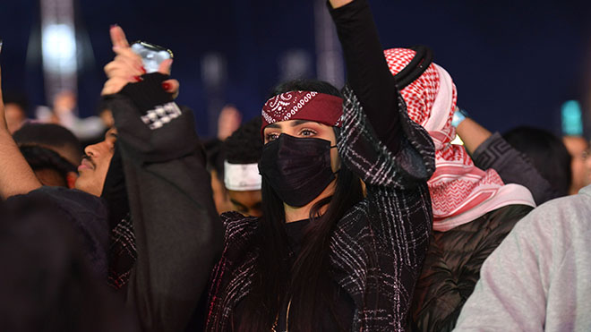 يحضر المشجعون السعوديون MDL Beast Fest وهو مهرجان موسيقي إلكتروني يقام في مدينة بنبان على مشارف العاصمة السعودية الرياض. يحضر المشجعون السعوديون MDL Beast Fest وهو مهرجان موسيقي إلكتروني يقام في مدينة بنبان على مشارف العاصمة السعودية الرياض.